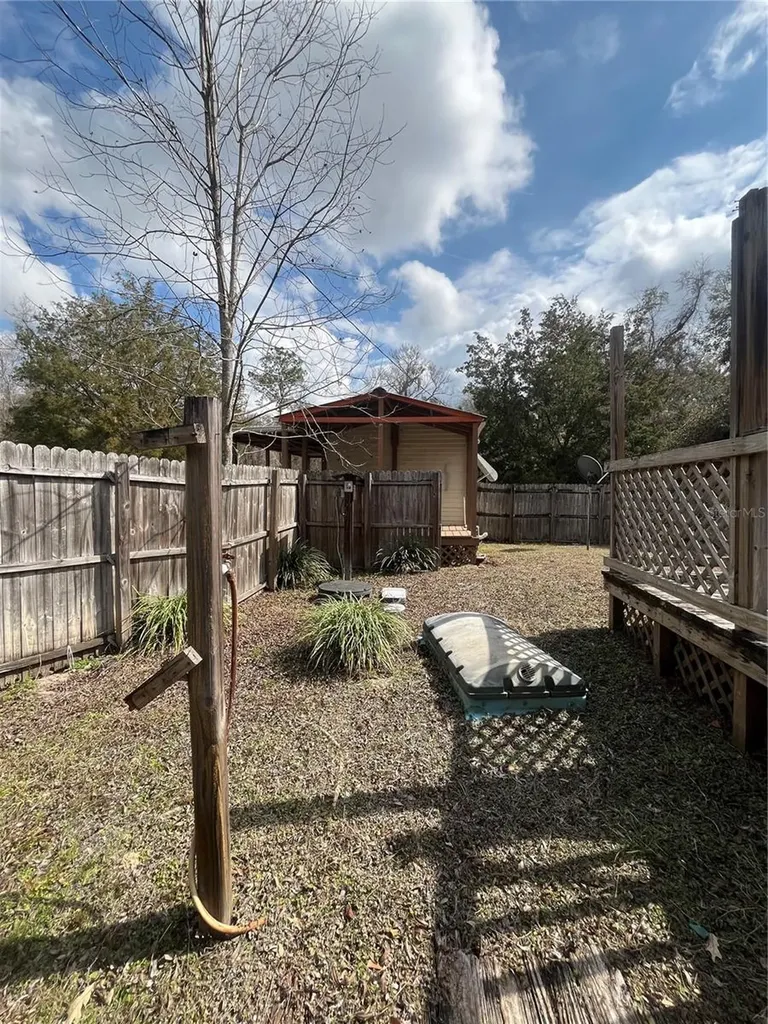 1859 NW 82nd Terrace Bell FL 32619