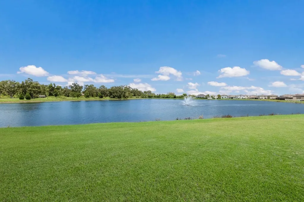 2938 Rock Sound Street Bradenton FL 34208