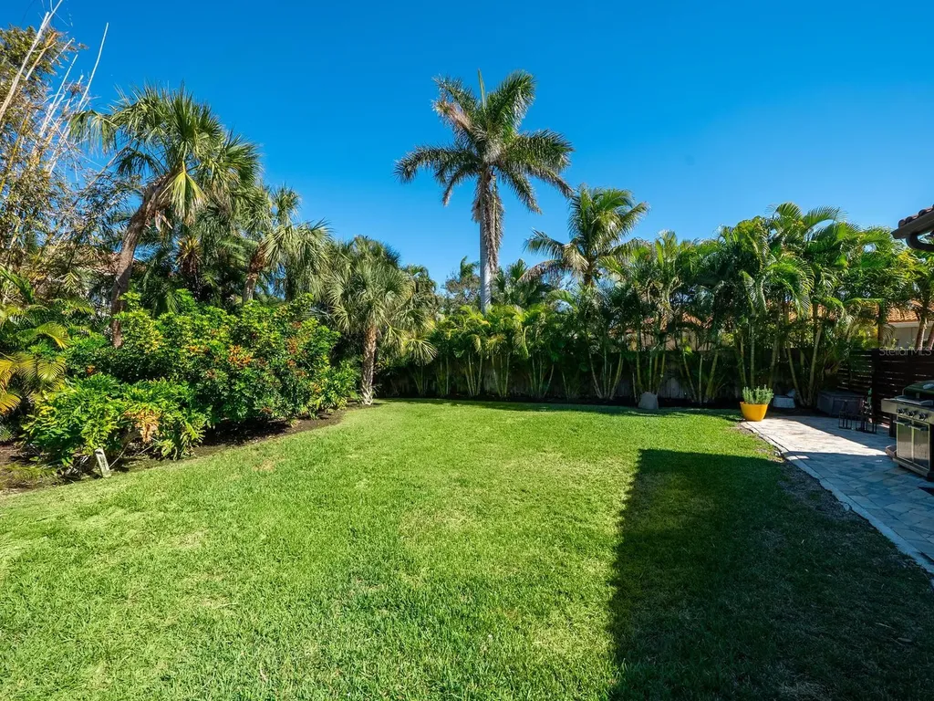 319 Bird Key Drive Sarasota FL 34236