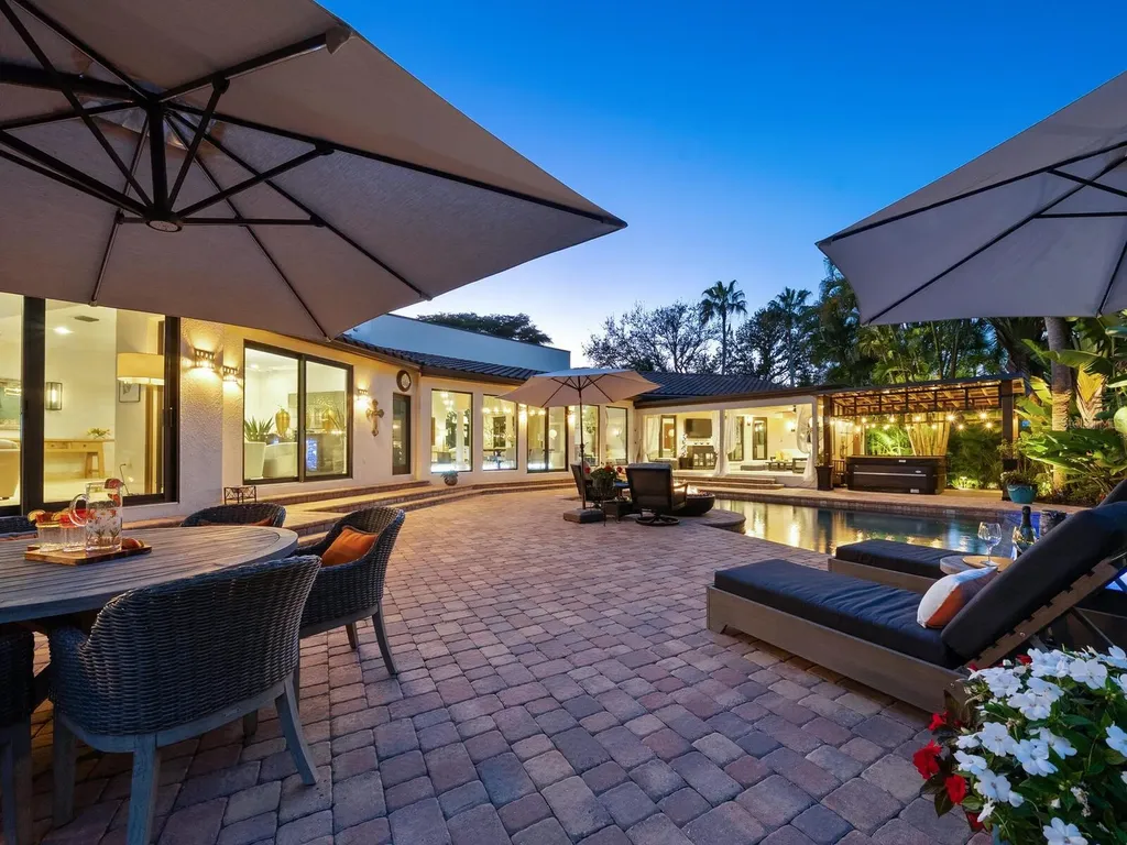 319 Bird Key Drive Sarasota FL 34236