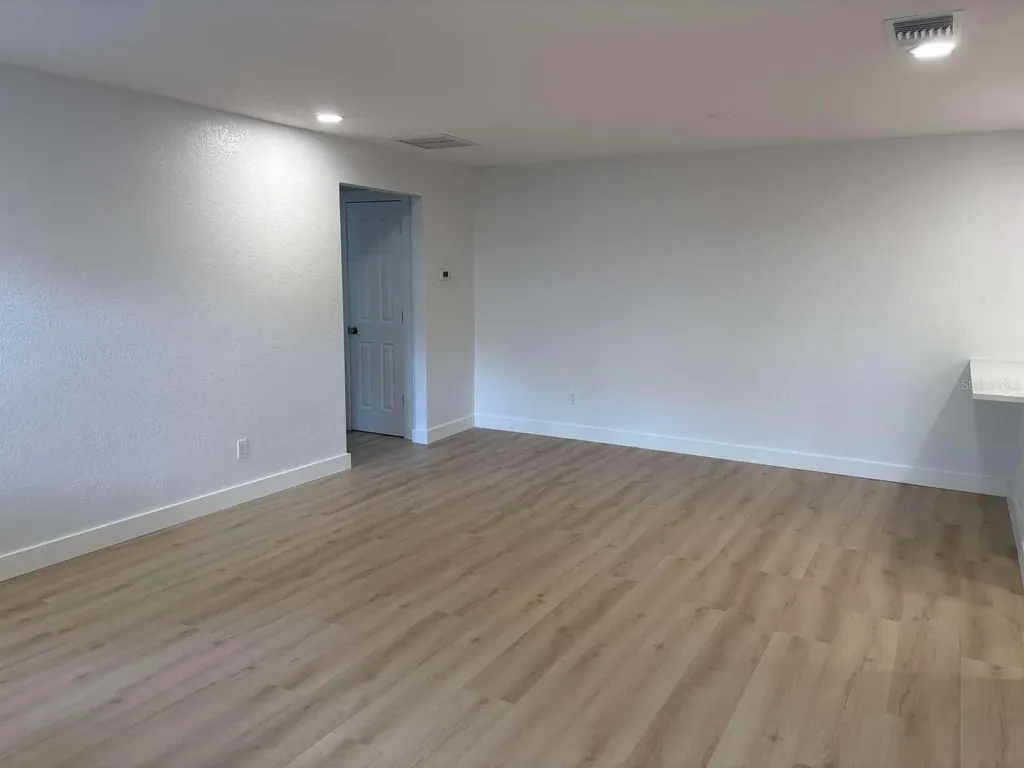8480 60th Street N Pinellas Park FL 33781