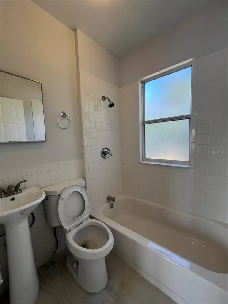 209 Taylor Avenue Daytona Beach FL 32114
