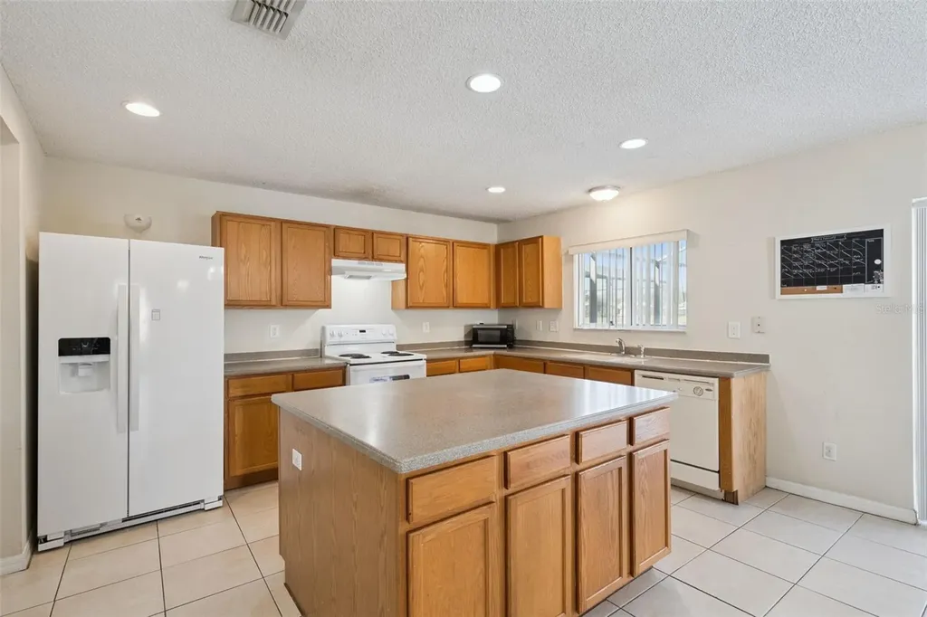 1533 Blue Sky Way Clermont FL 34714