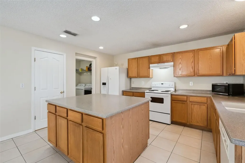 1533 Blue Sky Way Clermont FL 34714