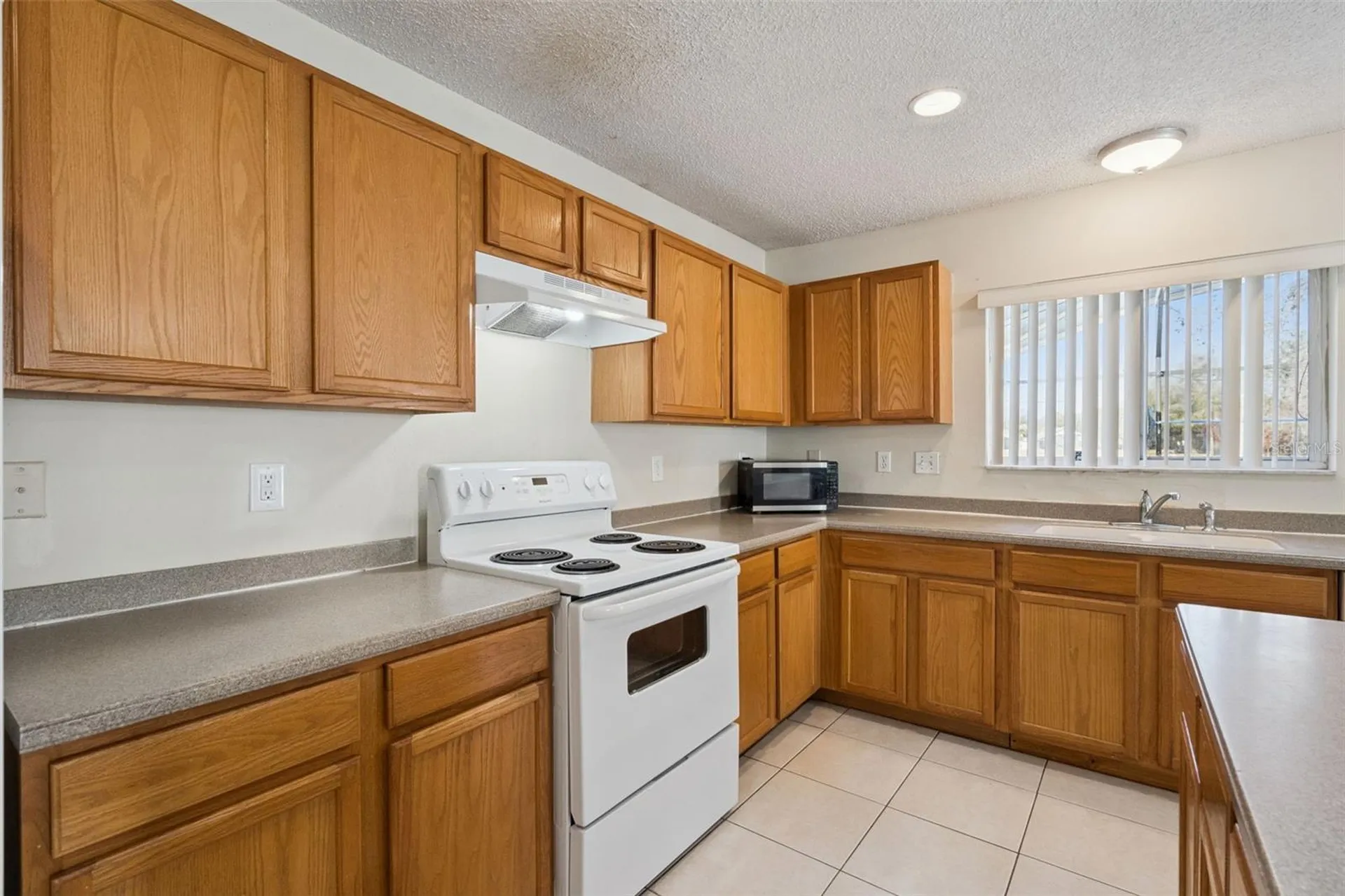 1533 Blue Sky Way Clermont FL 34714