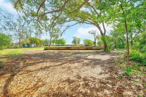 10351 Us Highway 301 Dade City FL 33525