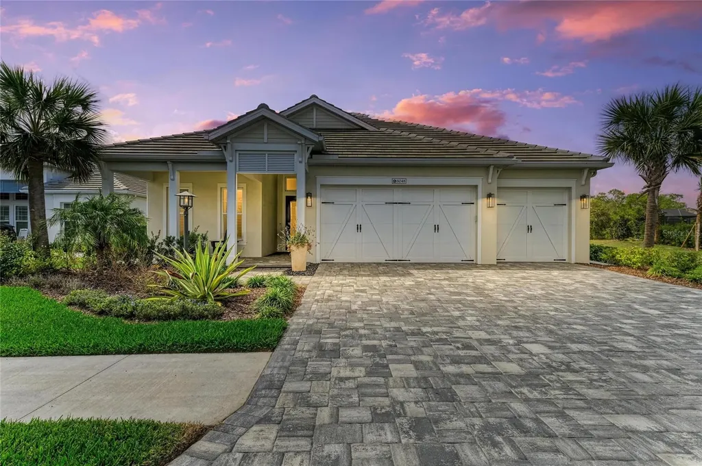8048 Waterbend Trail Sarasota FL 34240