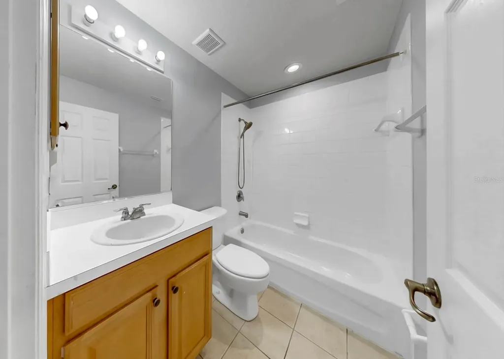 208 Cape Harbour Loop Bradenton FL 34212