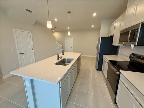 602 Highfalls Avenue Debary FL 32713