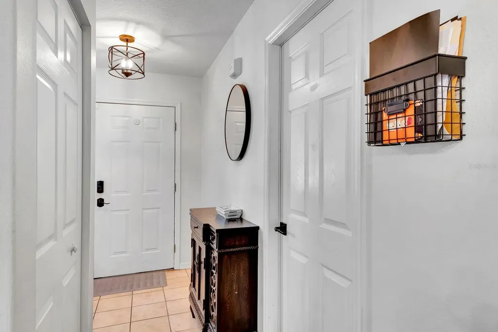 810 Mcarthur Avenue Sarasota FL 34243