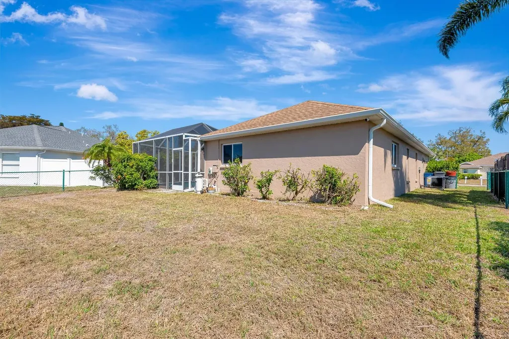 810 Mcarthur Avenue Sarasota FL 34243