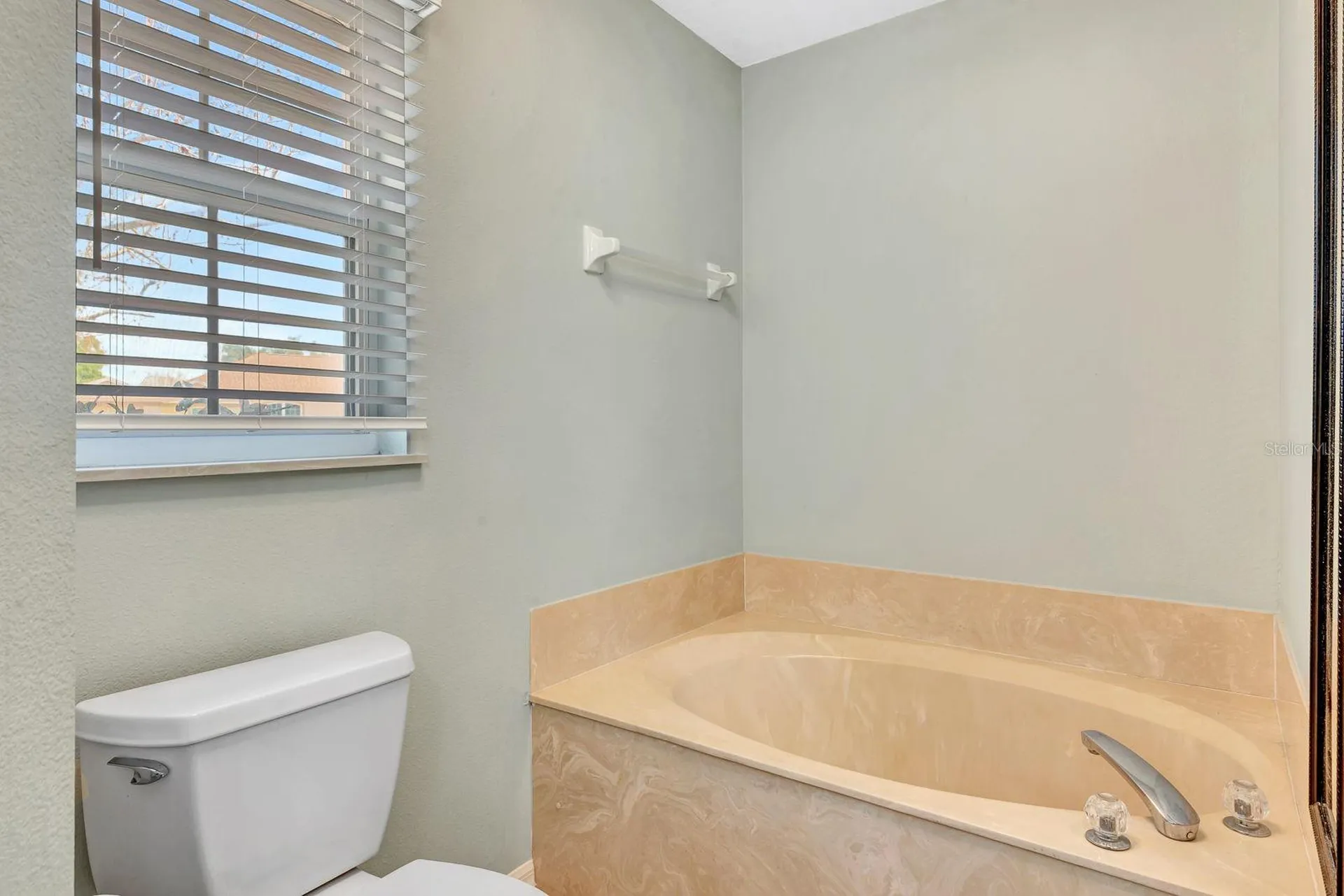 810 Mcarthur Avenue Sarasota FL 34243
