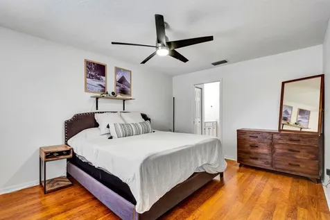 810 Mcarthur Avenue Sarasota FL 34243