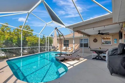 810 Mcarthur Avenue Sarasota FL 34243