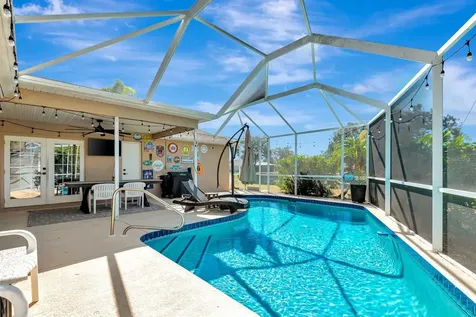 810 Mcarthur Avenue Sarasota FL 34243