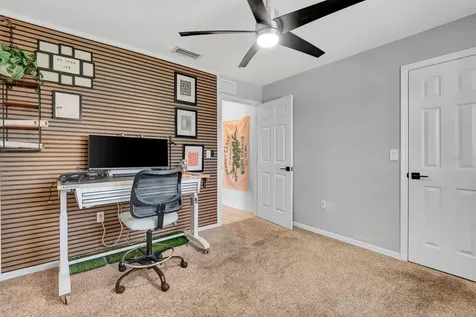 810 Mcarthur Avenue Sarasota FL 34243