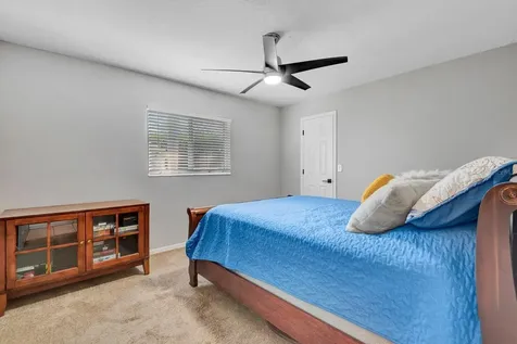 810 Mcarthur Avenue Sarasota FL 34243