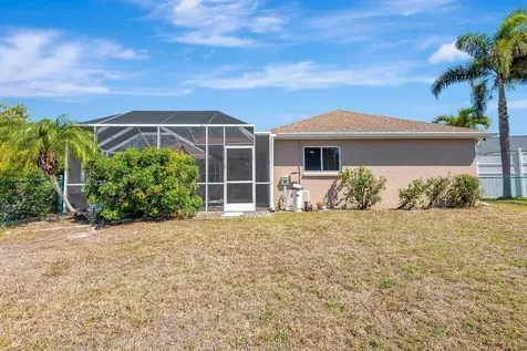 810 Mcarthur Avenue Sarasota FL 34243