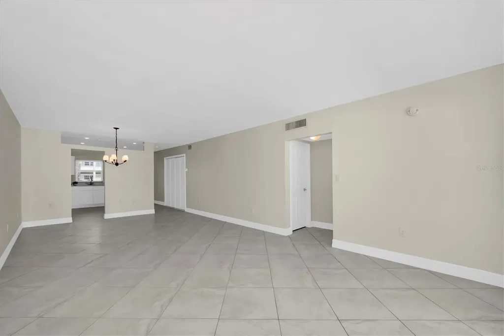 8 Glencoe Place Dunedin FL 34698