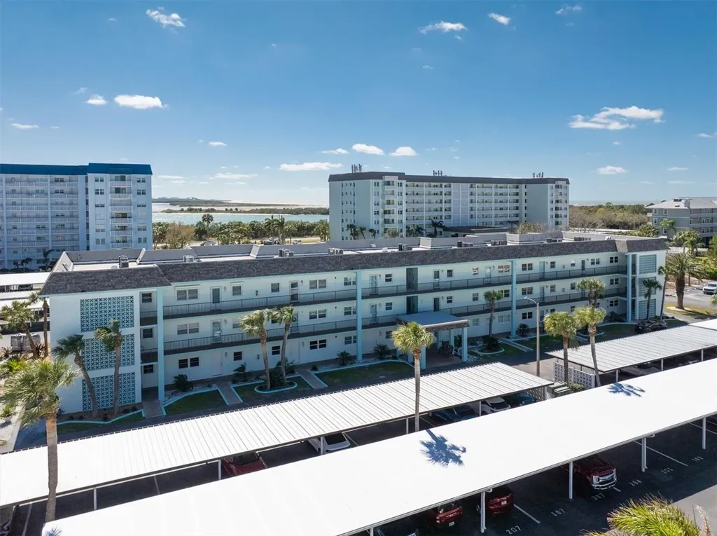 8 Glencoe Place Dunedin FL 34698