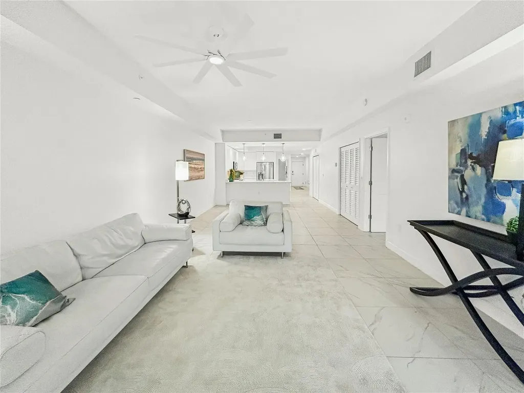 125 Island Way Clearwater Beach FL 33767