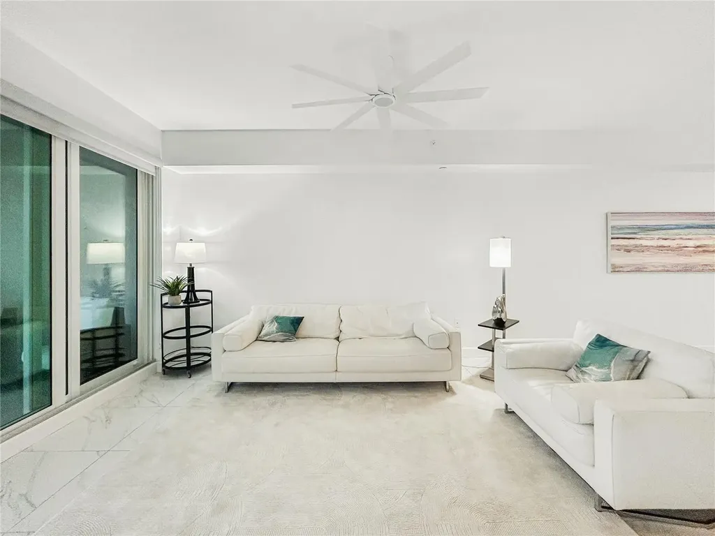125 Island Way Clearwater Beach FL 33767