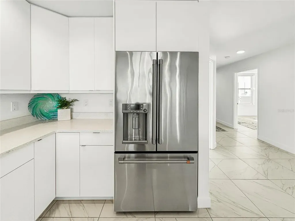 125 Island Way Clearwater Beach FL 33767