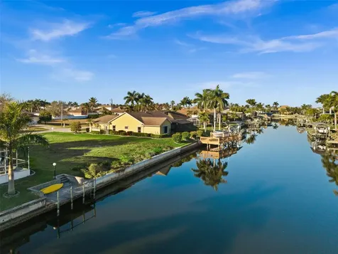2623 SW 35th Lane Cape Coral FL 33914