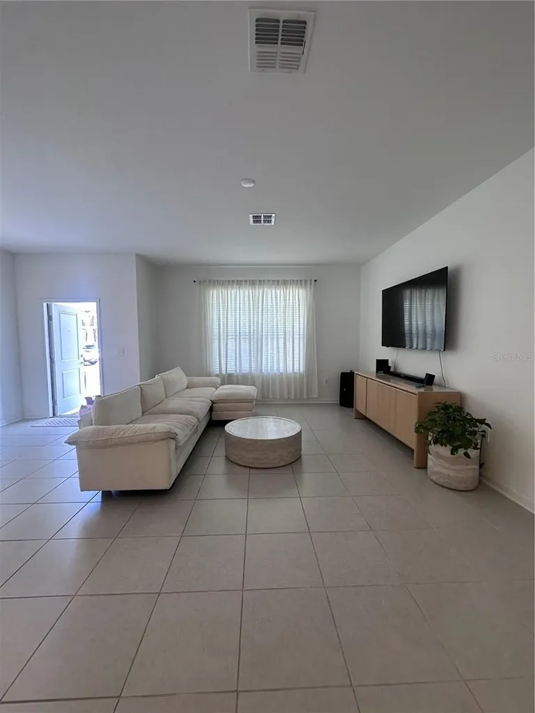 1868 Bright Sky Drive Kissimmee FL 34744