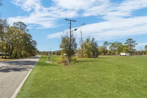 9150 SE County Road 221 Hampton FL 32044