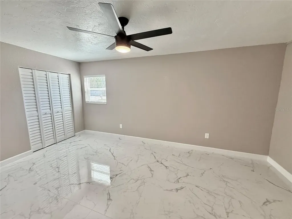 715 65th Avenue Drive W Bradenton FL 34207