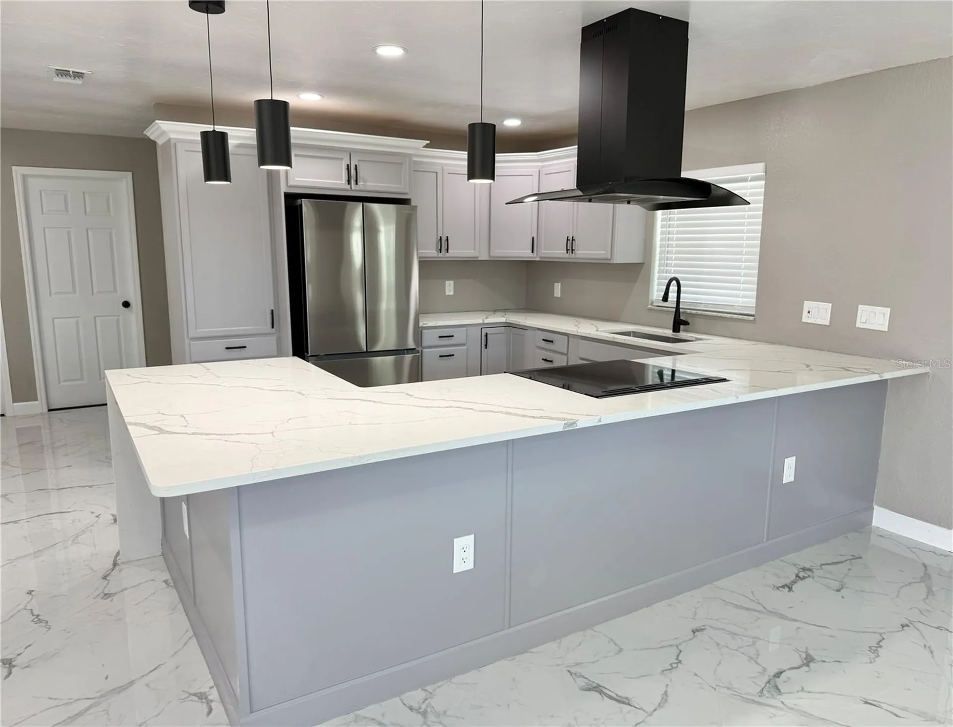 715 65th Avenue Drive W Bradenton FL 34207