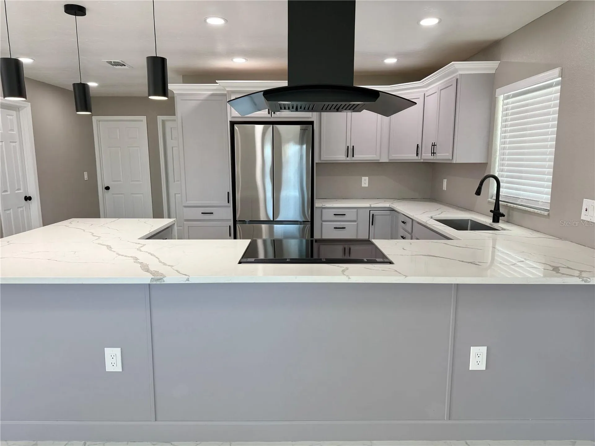 715 65th Avenue Drive W Bradenton FL 34207