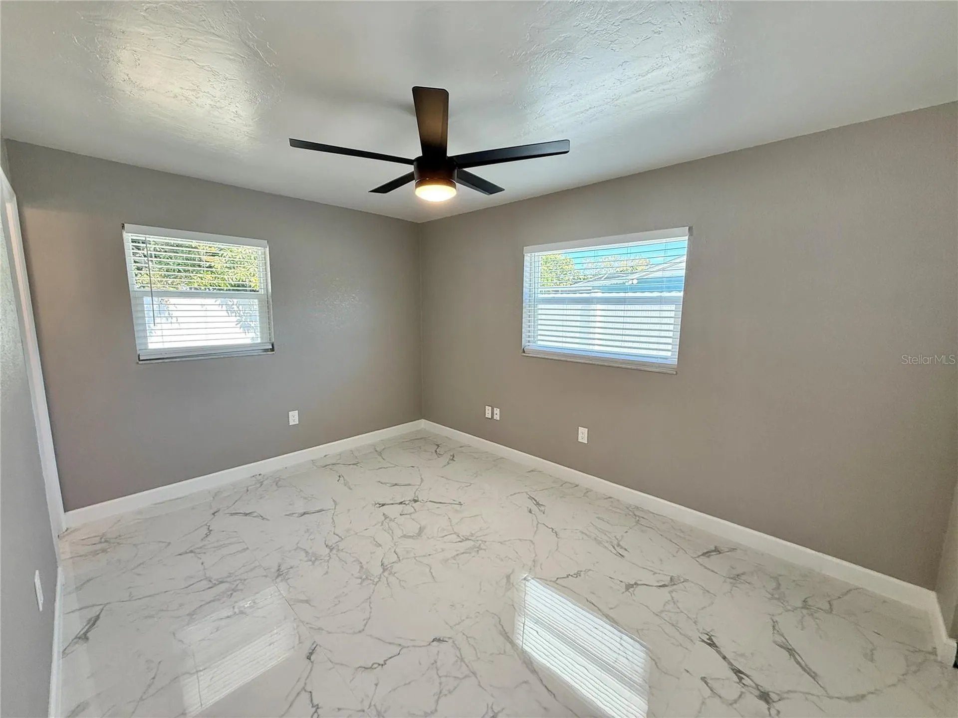 715 65th Avenue Drive W Bradenton FL 34207