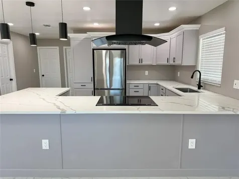 715 65th Avenue Drive W Bradenton FL 34207