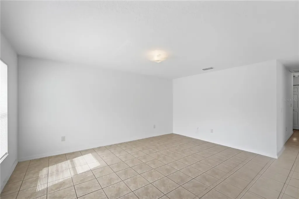 3724 E 38th Avenue Tampa FL 33610