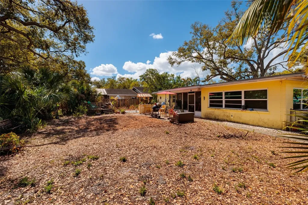 2306 S Lois Avenue Tampa FL 33629