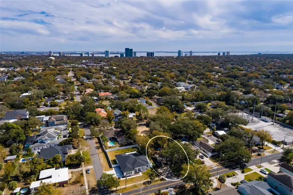 2306 S Lois Avenue Tampa FL 33629
