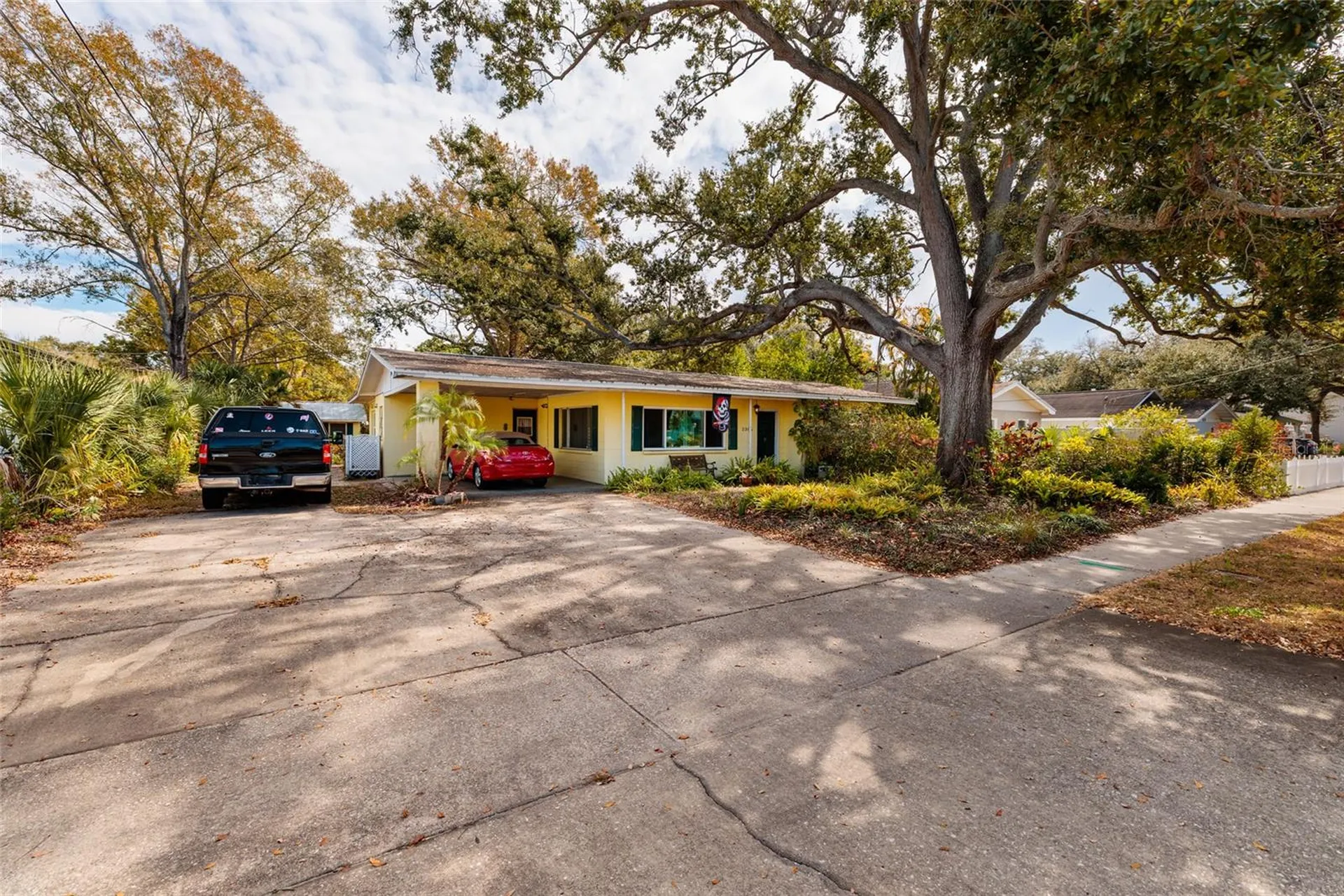 2306 S Lois Avenue Tampa FL 33629