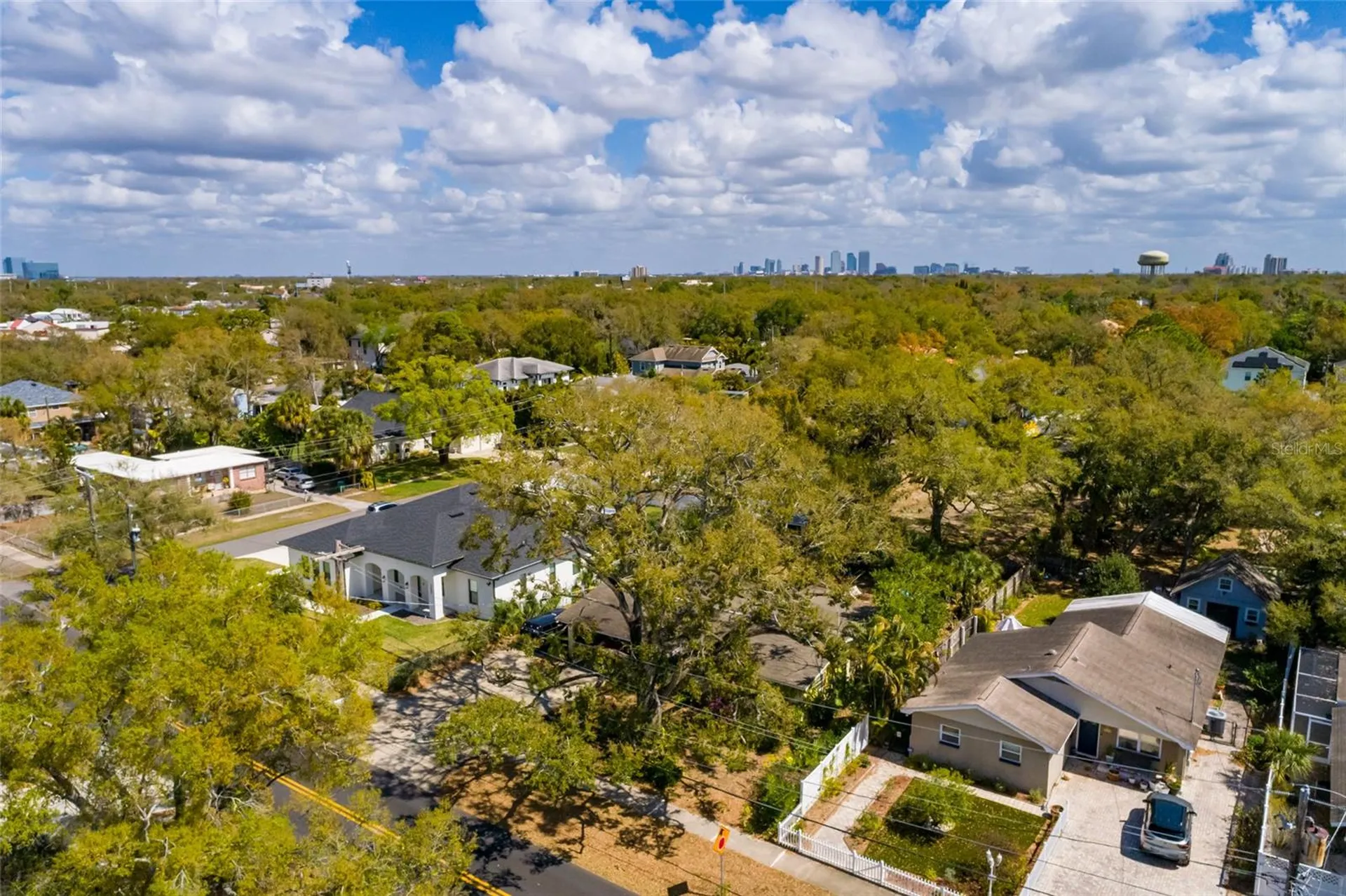 2306 S Lois Avenue Tampa FL 33629