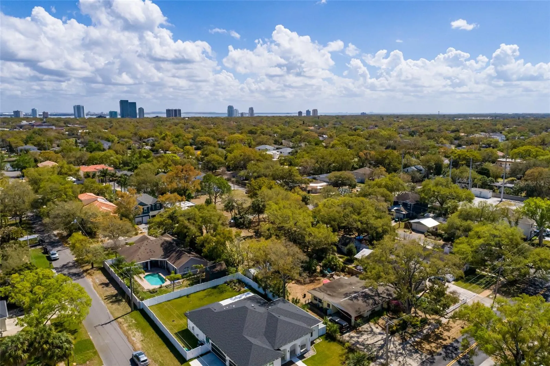 2306 S Lois Avenue Tampa FL 33629
