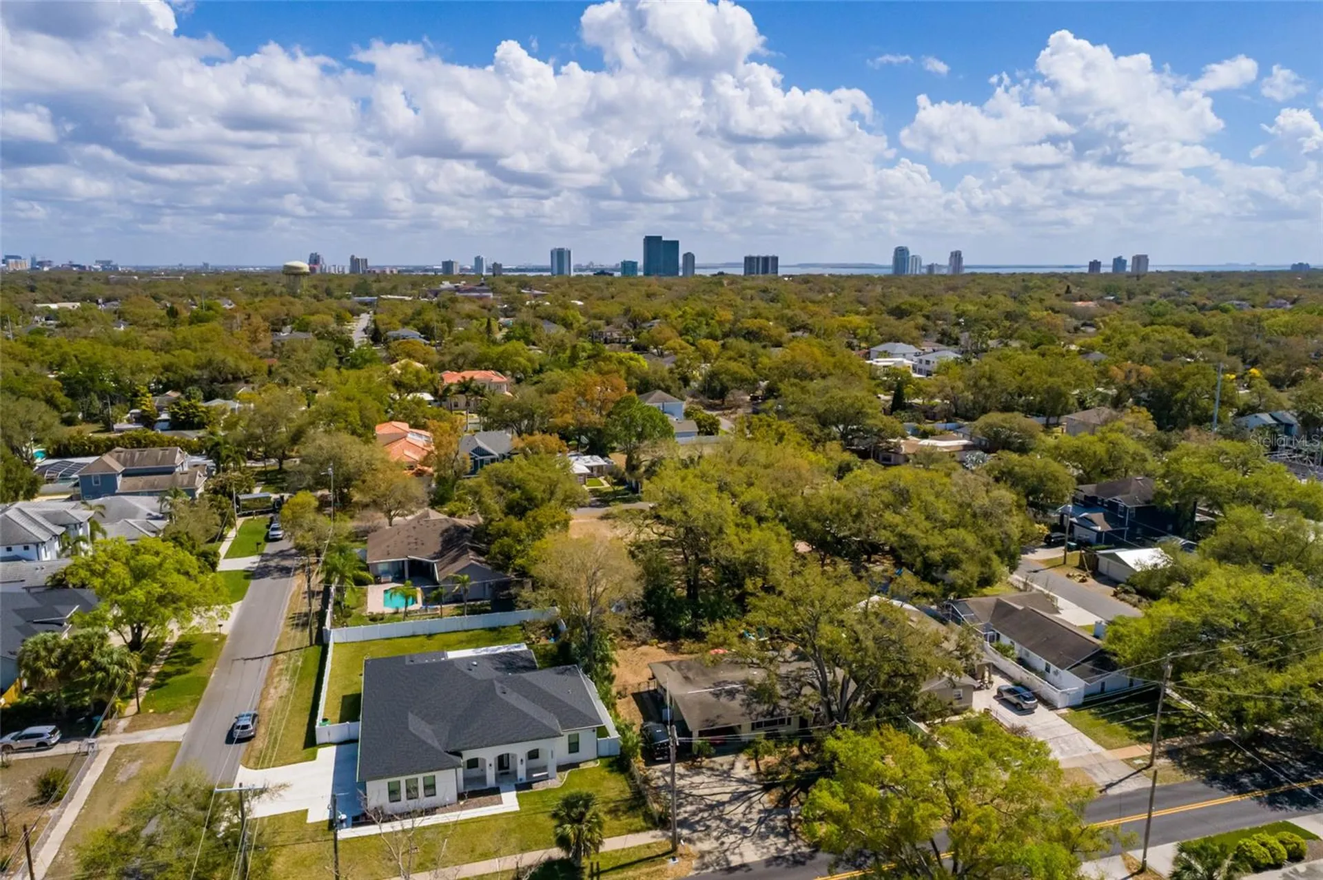 2306 S Lois Avenue Tampa FL 33629