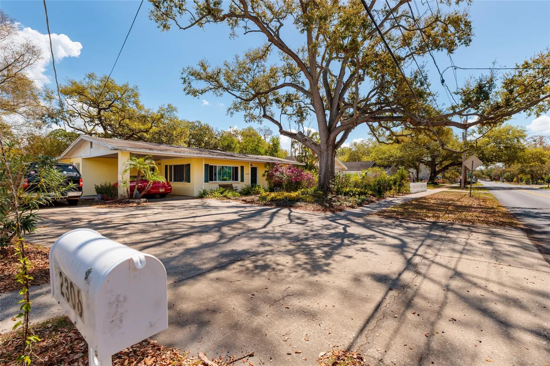 2306 S Lois Avenue Tampa FL 33629