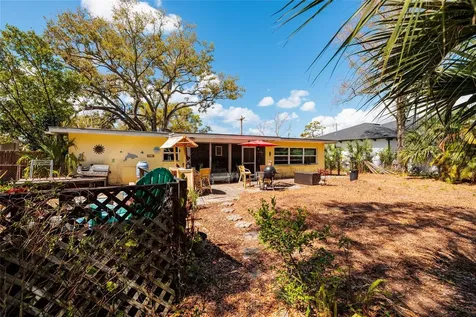 2306 S Lois Avenue Tampa FL 33629