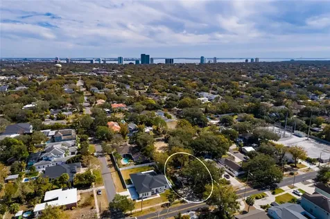 2306 S Lois Avenue Tampa FL 33629
