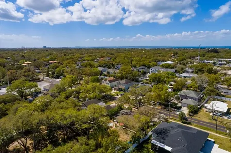 2306 S Lois Avenue Tampa FL 33629