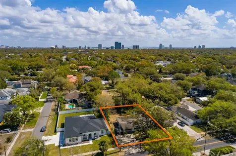 2306 S Lois Avenue Tampa FL 33629