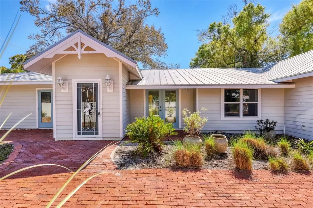 1792 Floyd Street Sarasota FL 34239