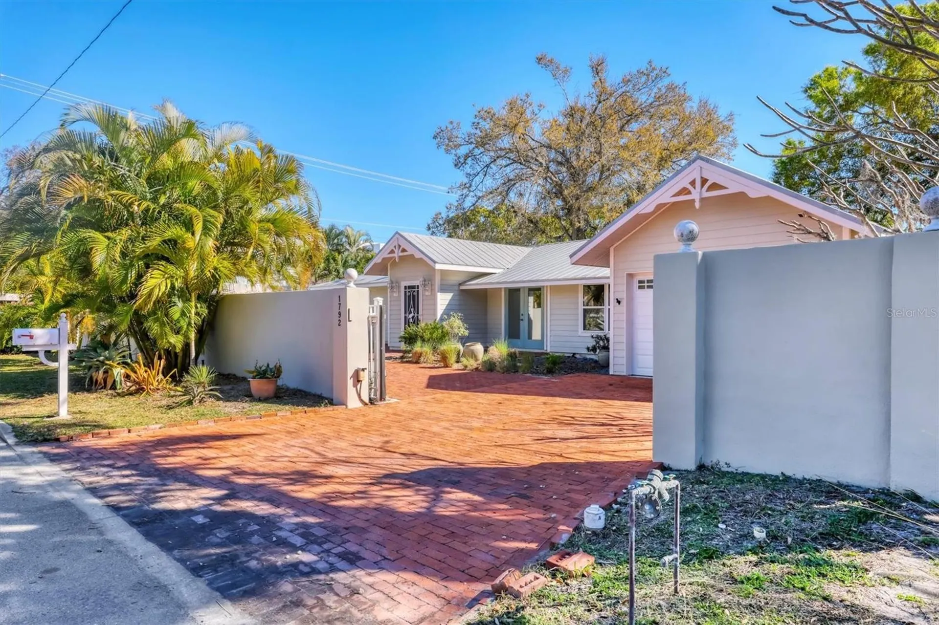 1792 Floyd Street Sarasota FL 34239