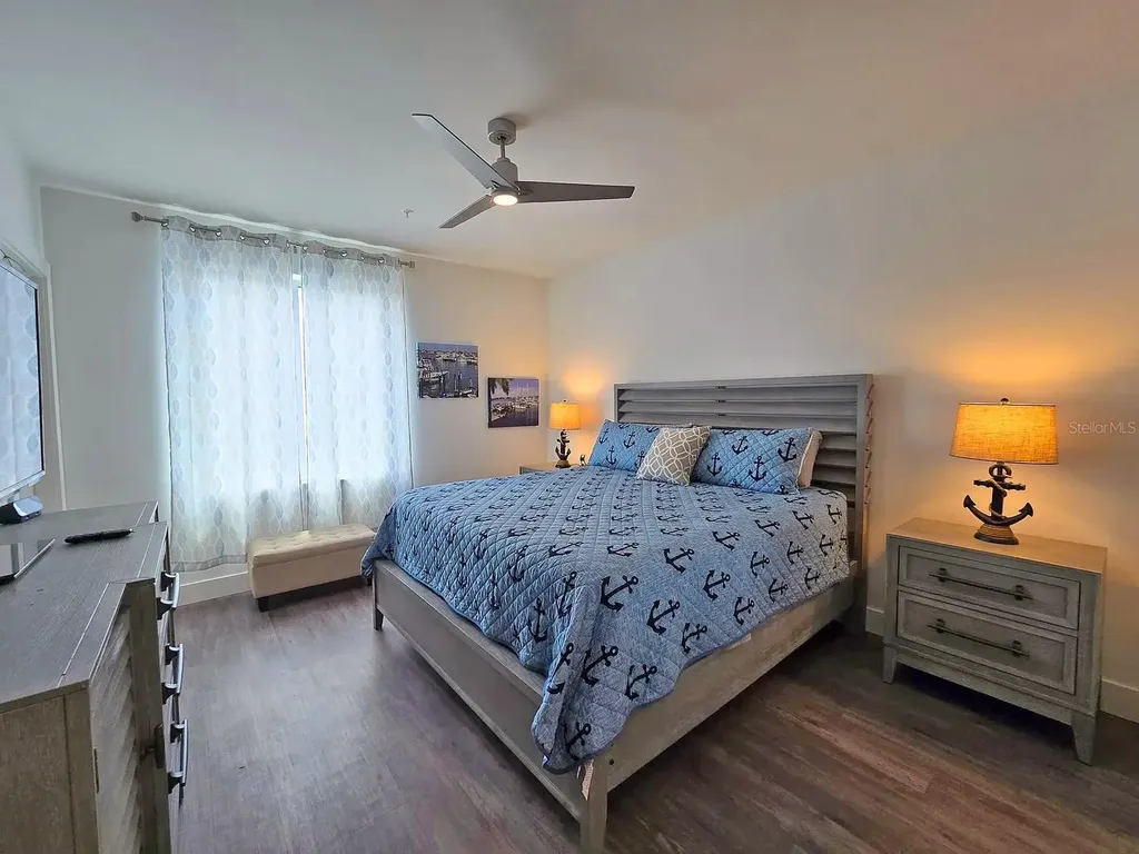 1709 N Tamiami Trail Sarasota FL 34234